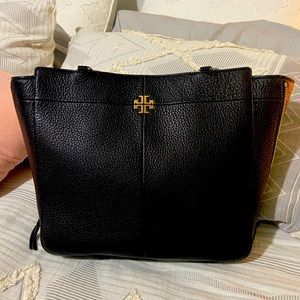 Tory Burch Black Ivey zip side tote